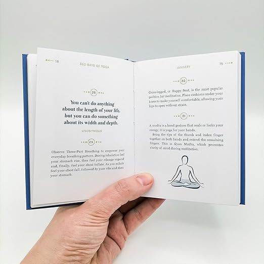 ספר 365 Days Of Yoga – תמונה 4