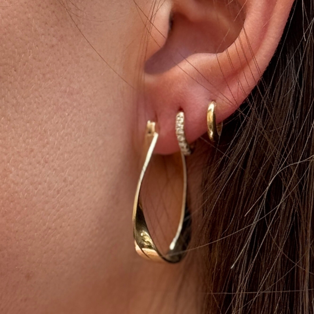 עגילי חישוק גל בציפוי זהב