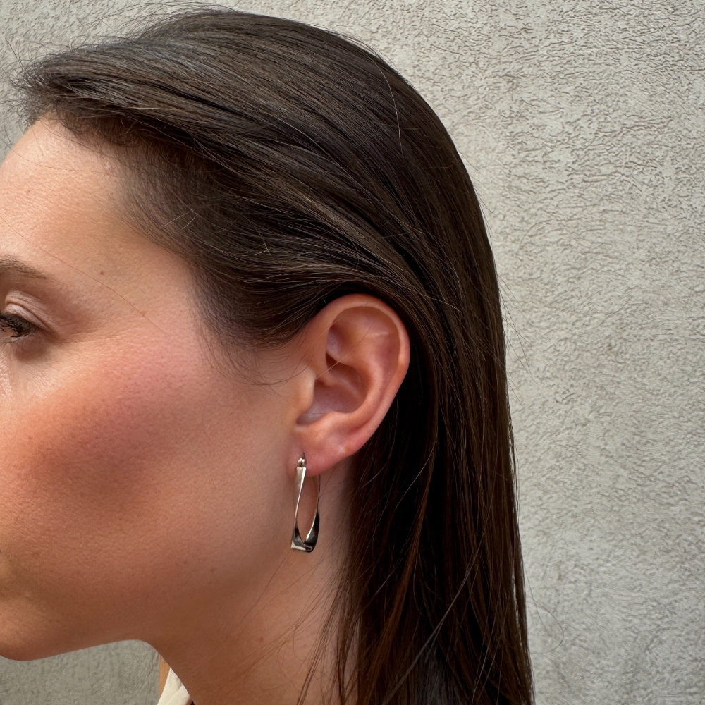 עגילי חישוק גל בציפוי כסף